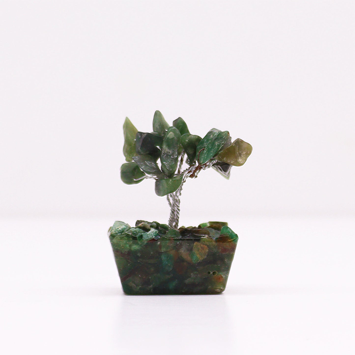 Mini-Edelsteinbaum auf Orgonitbasis – Grüner Aventurin (15 Steine)